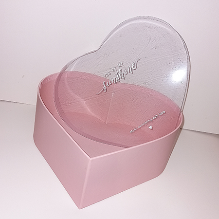Коробка сердце розовое с прозрачной крышкой для живых бабочек
